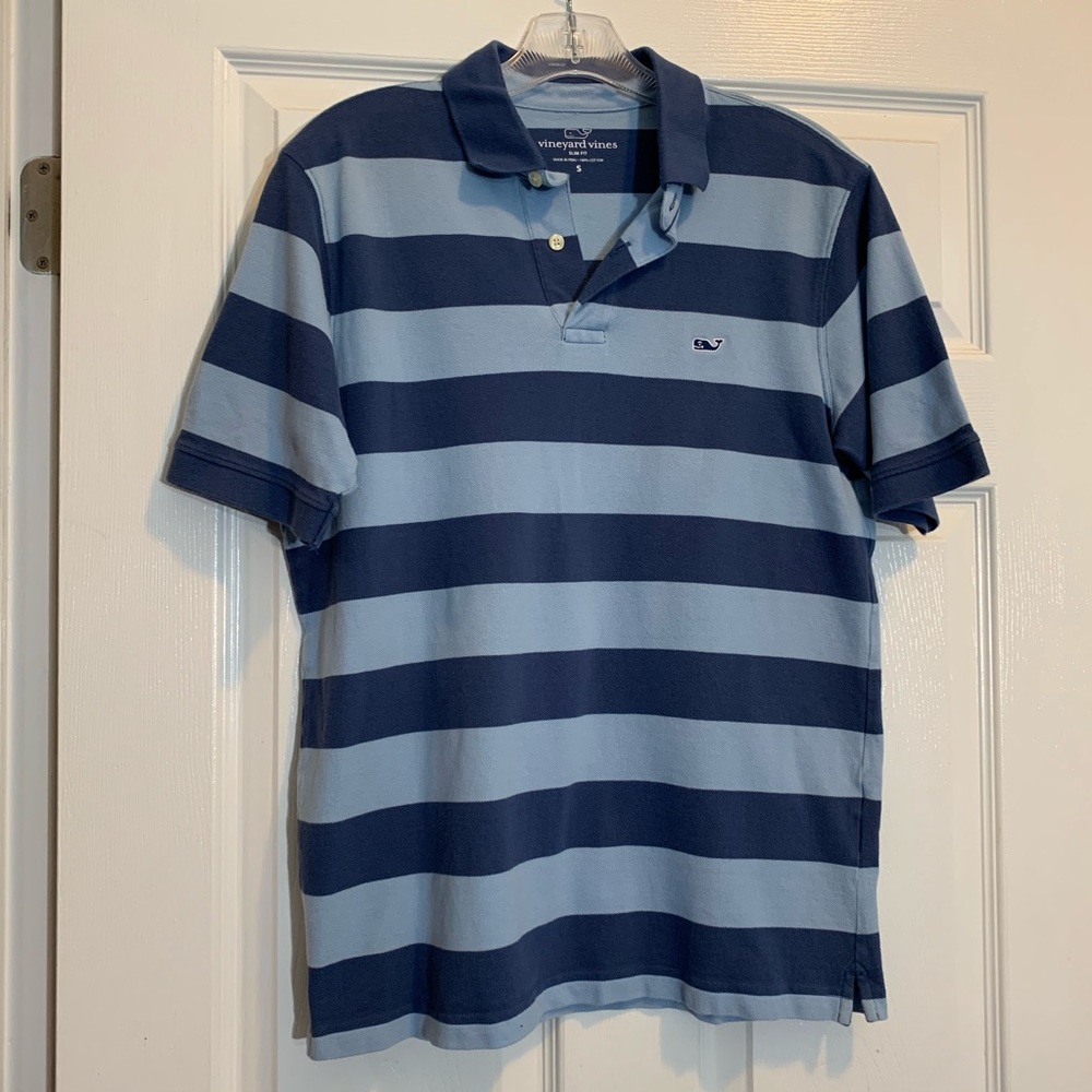 Vineyard Vines Men’s Blue horizontal striped polo